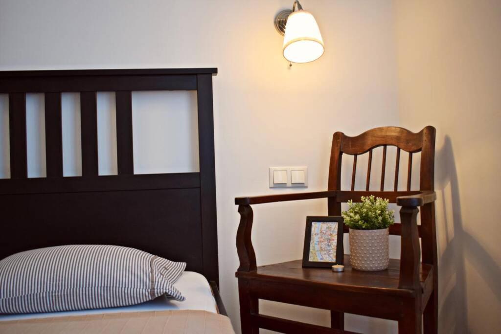 Central Budapest Apartment In Historical Building With Free Private Parking Екстер'єр фото